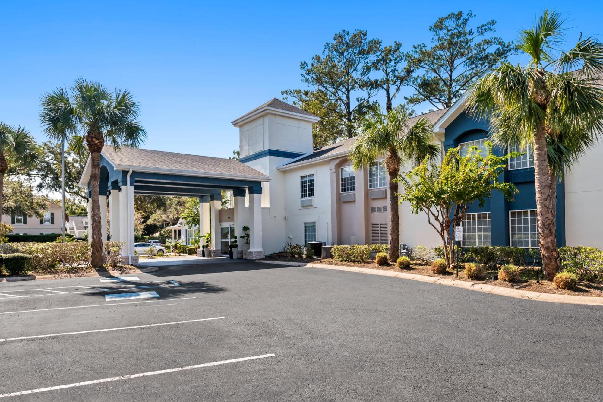 Holiday Inn Express Saint Simons Island, An Ihg Hotel St. Simons Island Exterior photo